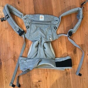 Ergobaby grey carrier